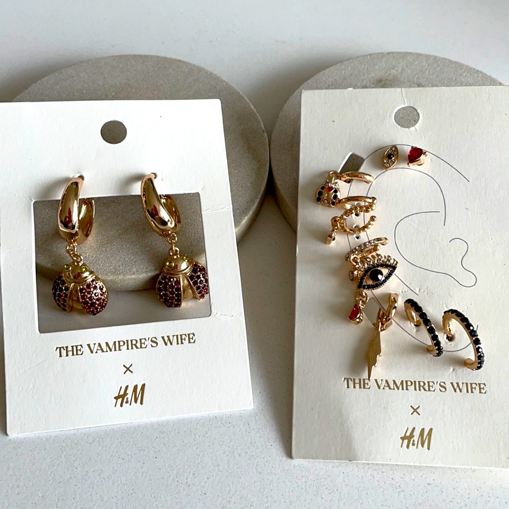 The Vampires Wife Earring Set